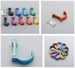 Wandhaak metallic lichtblauw